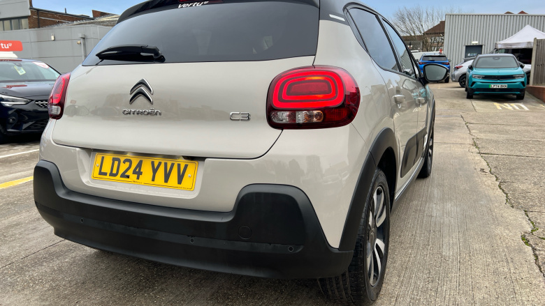 Citroen C3 1.2 PureTech Plus 5dr Petrol Hatchback